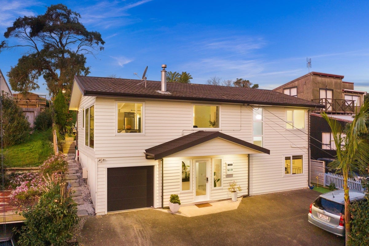123 Stanmore Bay Road, Stanmore Bay, Whangaparaoa - Carousel 2
