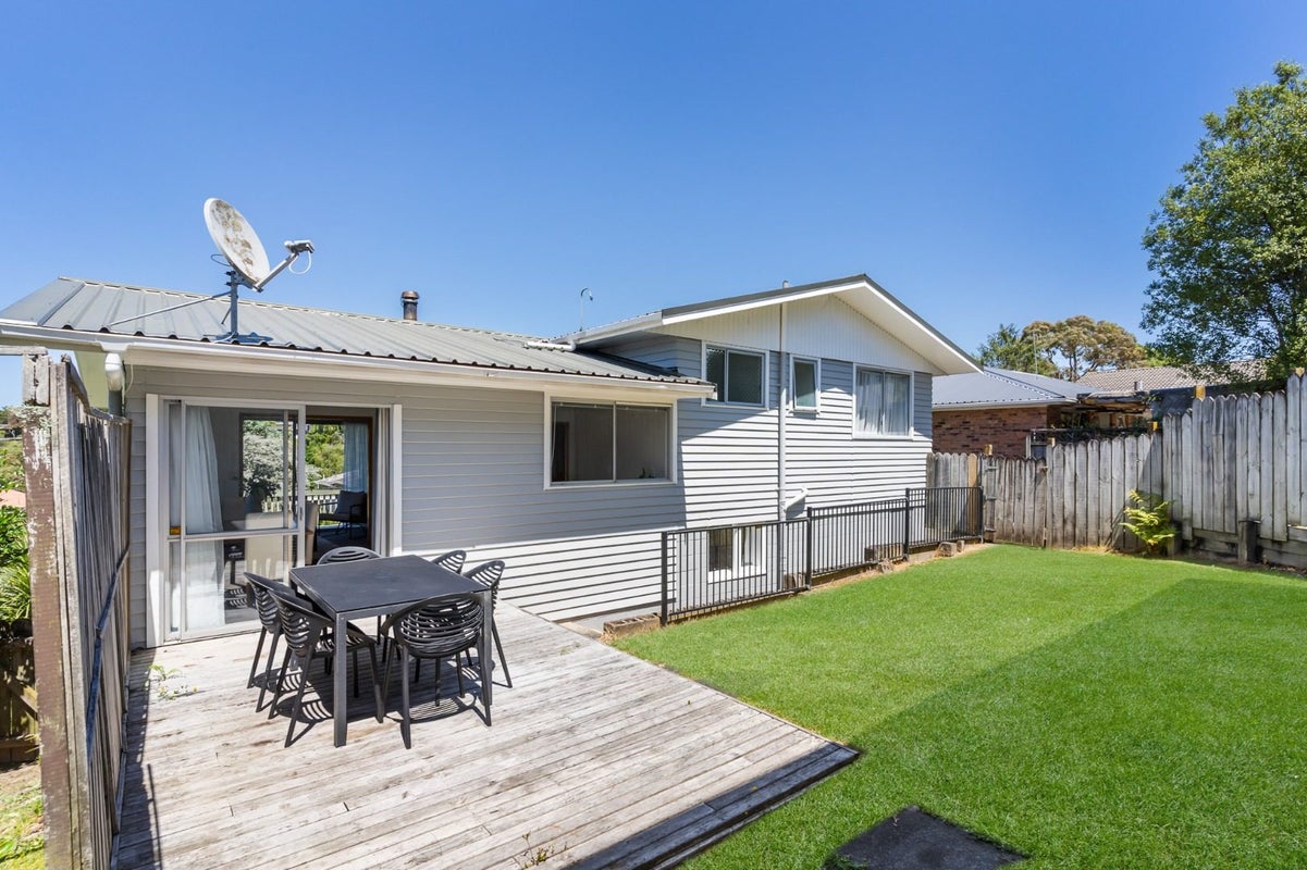 69 Lynden Avenue, Hillcrest, Auckland - Carousel 13