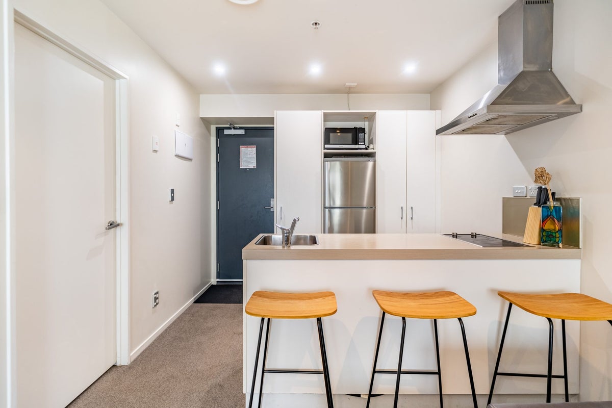 817/74 Taranaki Street, Te Aro, Wellington - Carousel 2