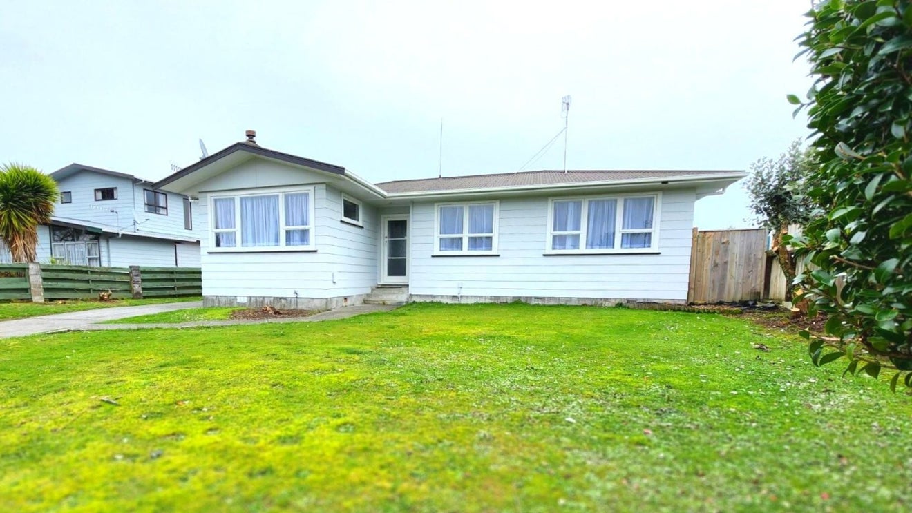 25 Gemini Avenue, Milson, Palmerston North - Carousel 1