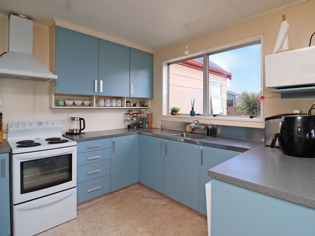 8 Cherwell Street, Oamaru North, Oamaru - Carousel 2