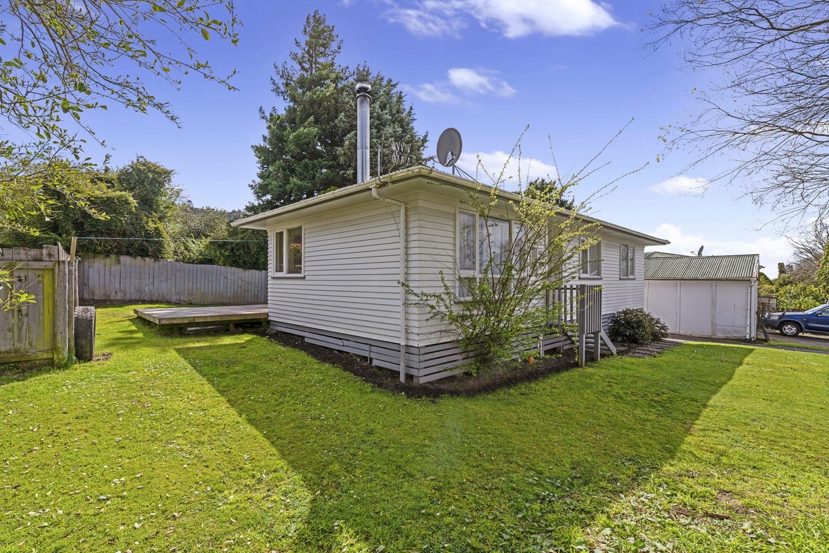 15 Ross Road, Western Heights, Rotorua - Carousel 15