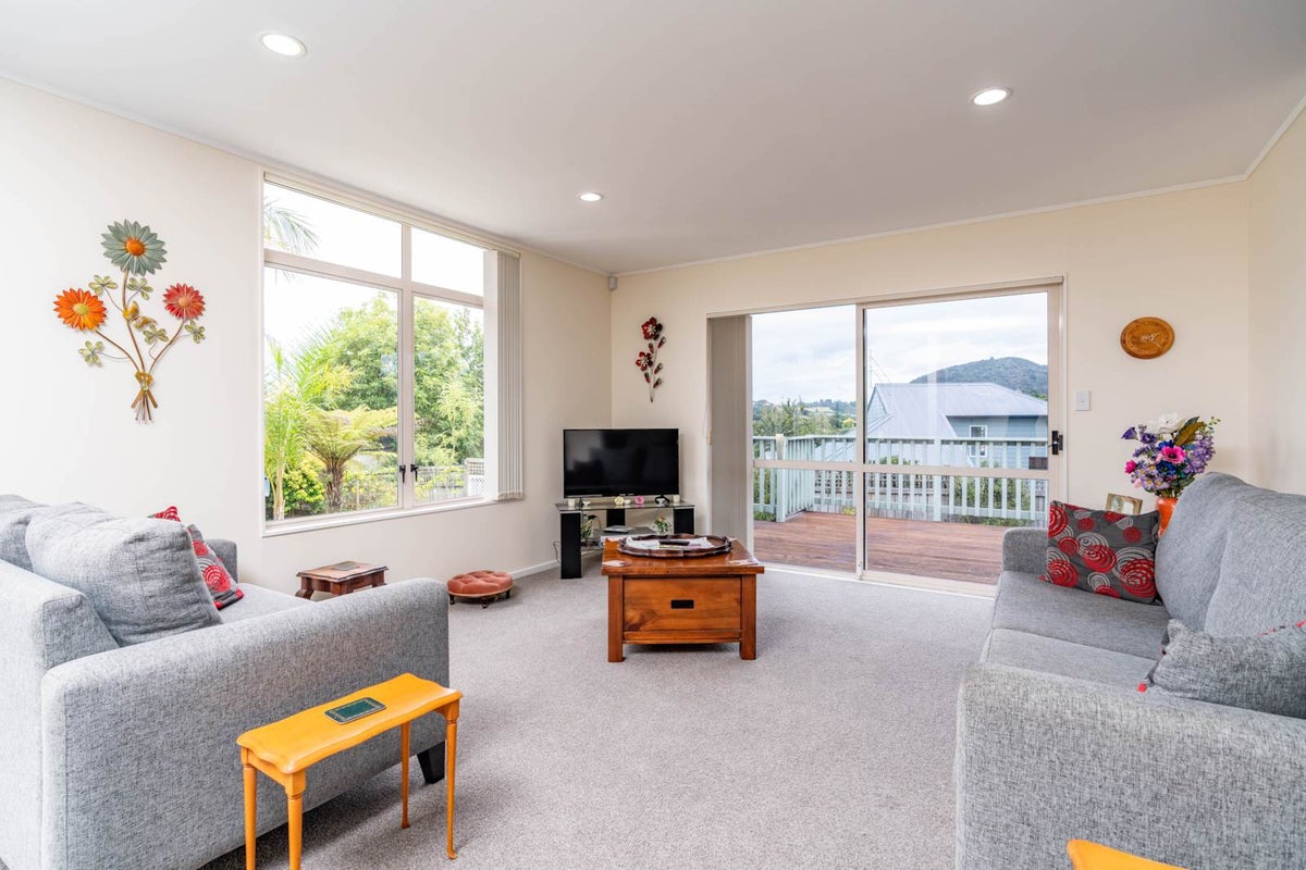 7 Greenview Way, Kamo, Whangarei - Carousel 2
