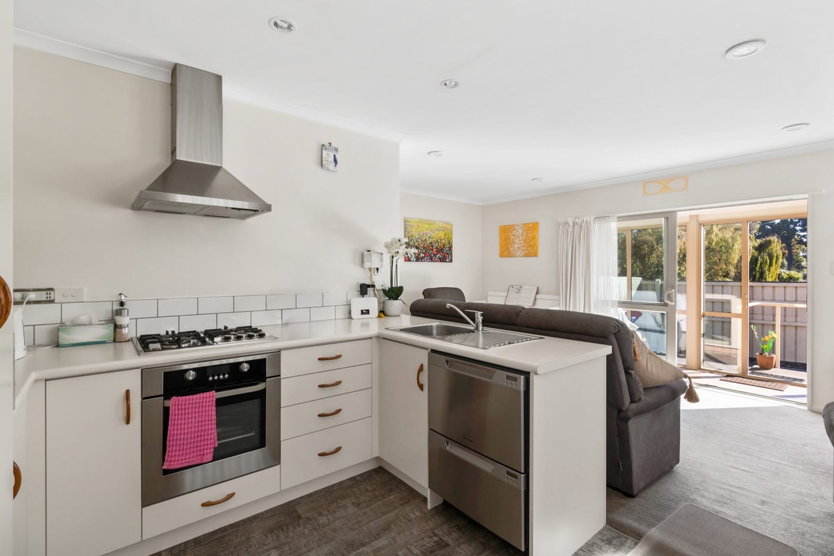 33 James Street, Kensington, Timaru - Carousel 2
