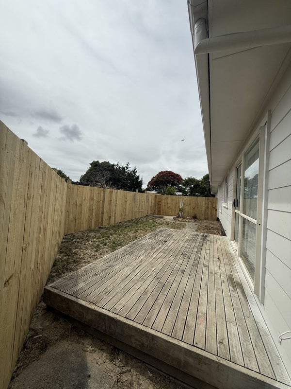 8 Benbow Place, Awapuni, Palmerston North - Carousel 11
