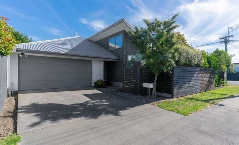 70 Canon Street, St Albans, Christchurch - Carousel 1