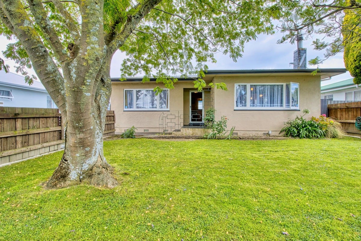 20 Hillary Crescent, Maraenui, Napier - Carousel 1
