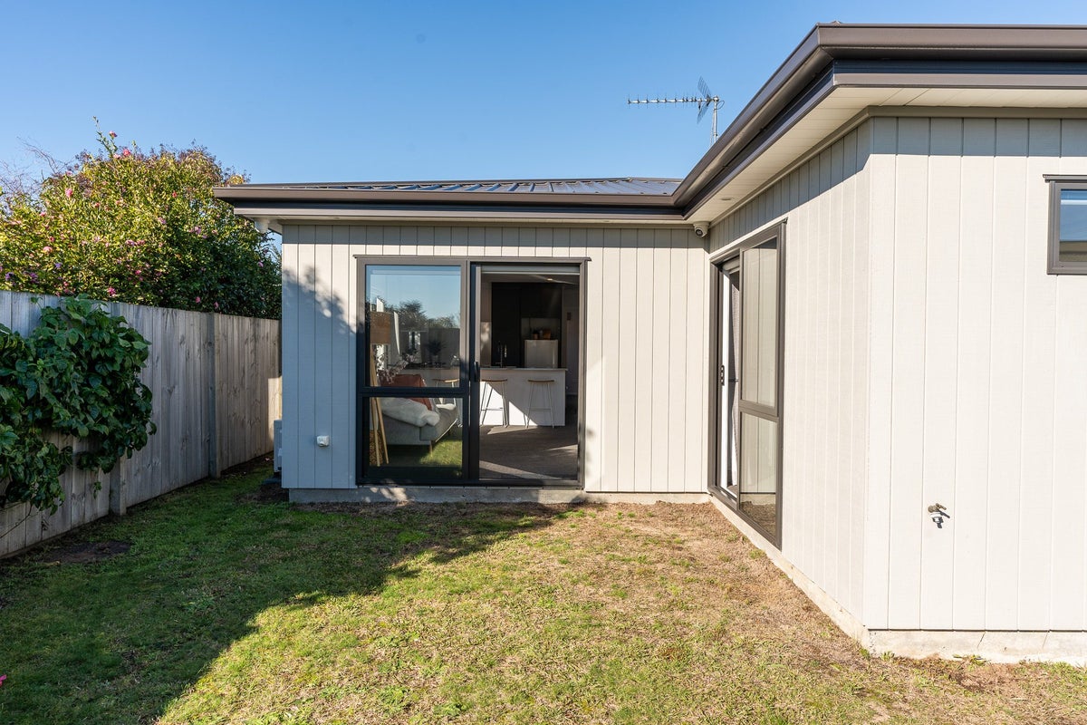 4/146 Sandwich Road, St Andrews, Hamilton - Carousel 15