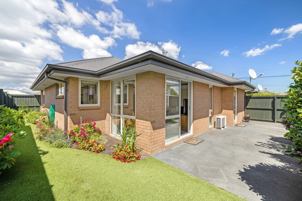 2/105 Brynley Street, Hornby, Christchurch - Carousel 1