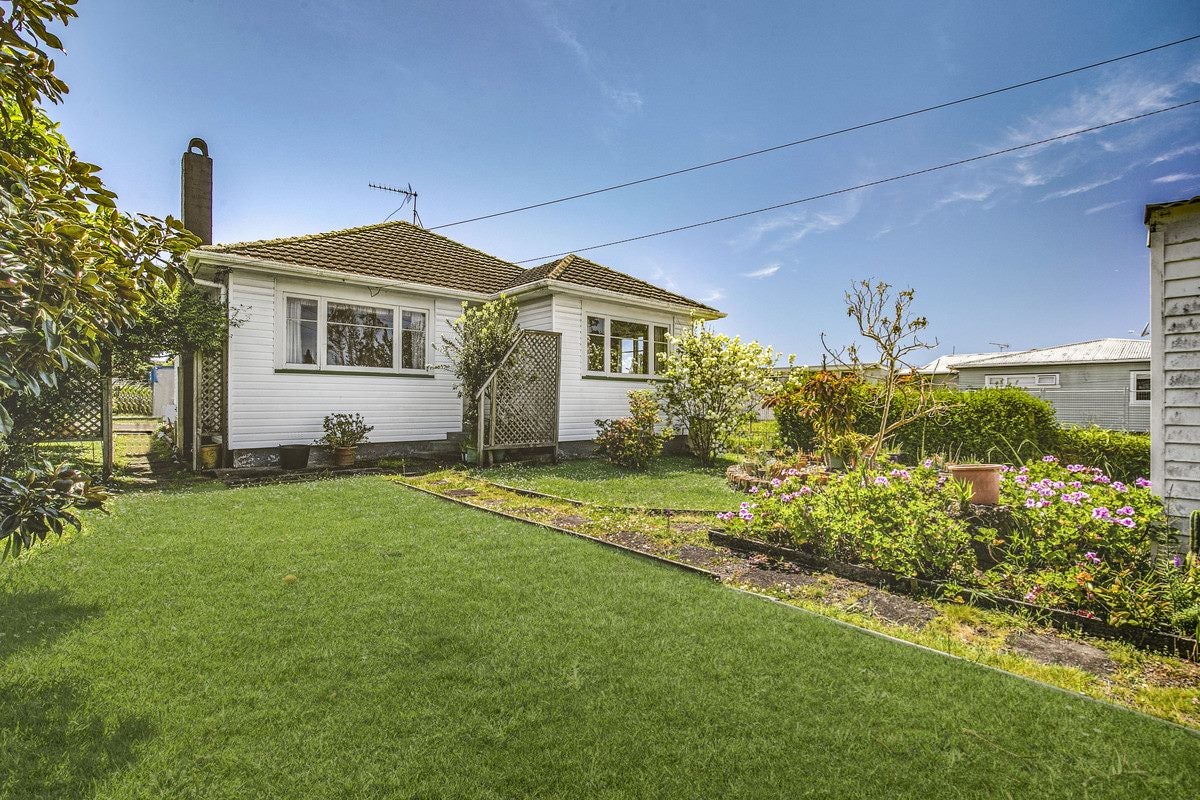 131 Seabrook Avenue, New Lynn, Auckland - Carousel 2