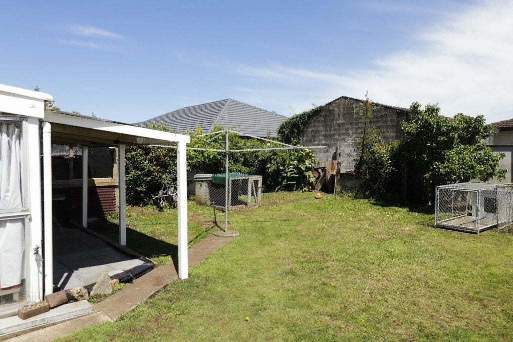 12 Warwick Place, Springvale, Whanganui - Carousel 13
