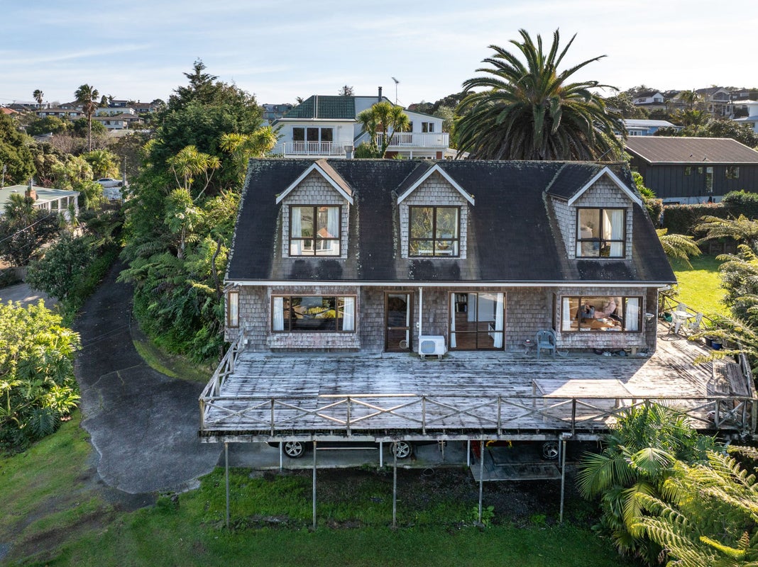 29 Rewi Street, Torbay, Auckland - Carousel 1