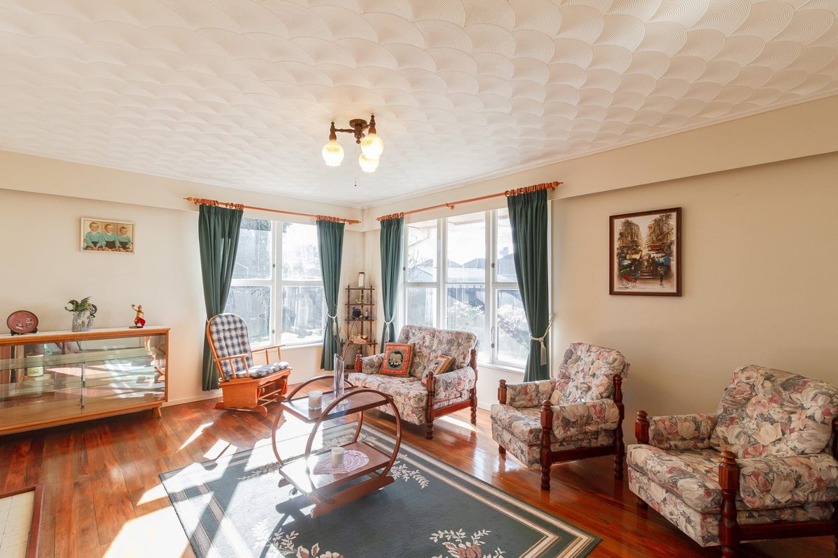 65 Hillary Crescent, Maraenui, Napier - Carousel 2
