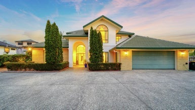 11 Annagary Rise, Dannemora, Auckland - Carousel 1