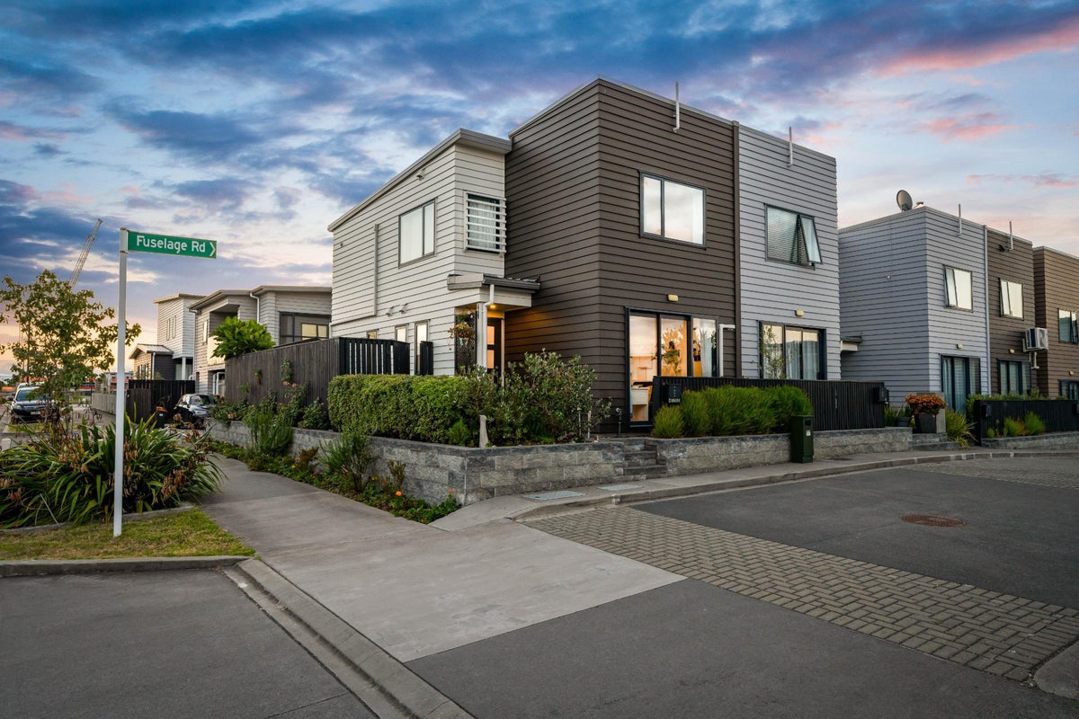 9 Fuselage Road, Hobsonville, Auckland - Carousel 1