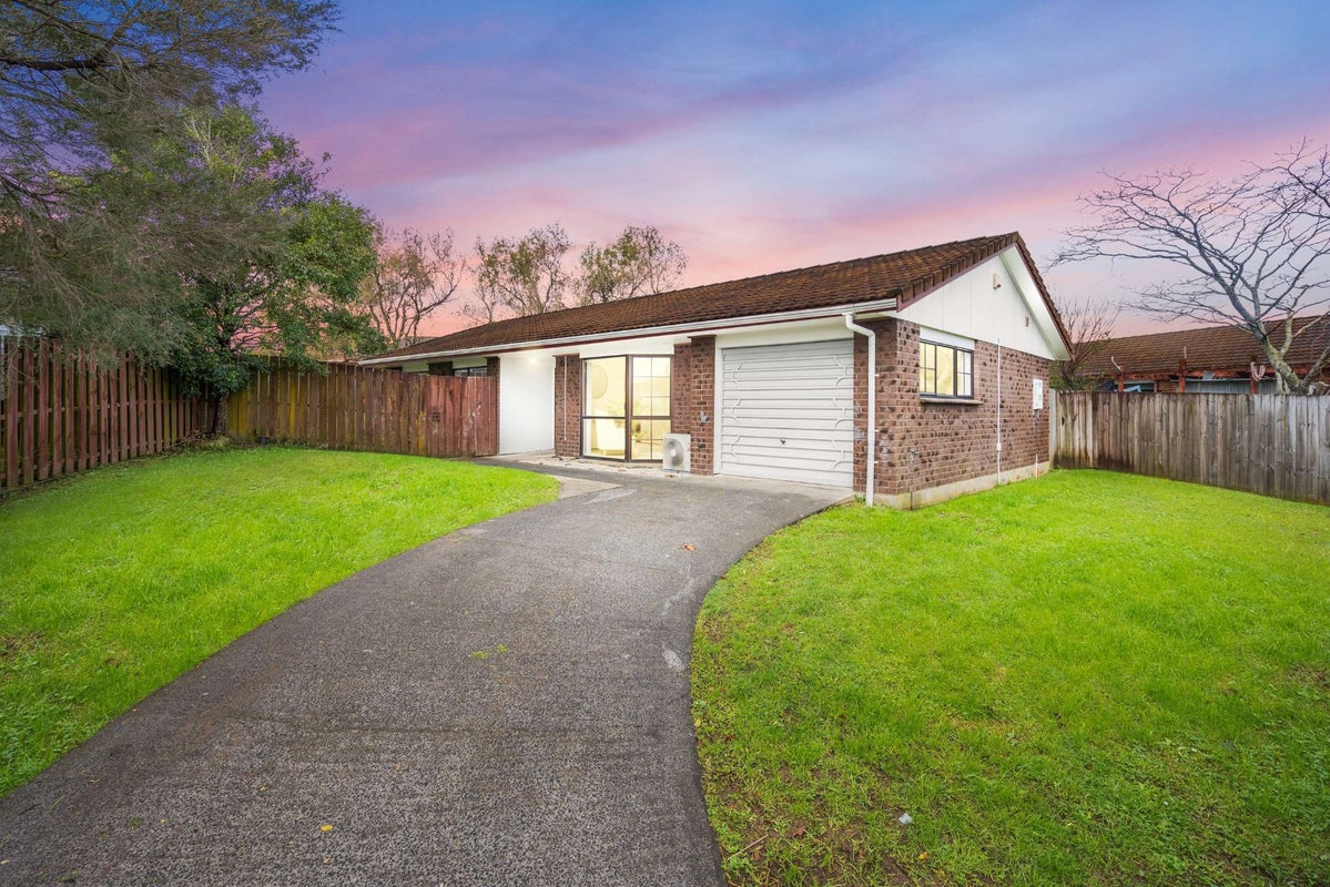52 Aviemore Drive, Highland Park, Auckland - Carousel 2