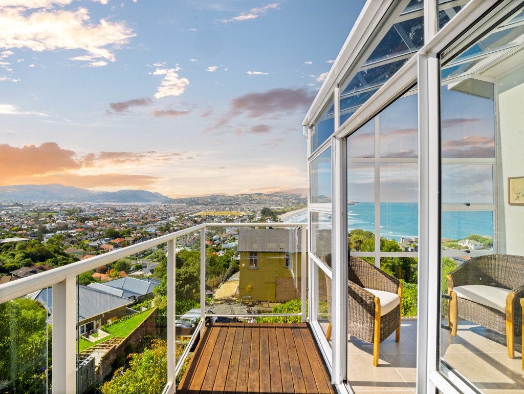 106 Cliffs Road, Saint Clair, Dunedin - Carousel 1