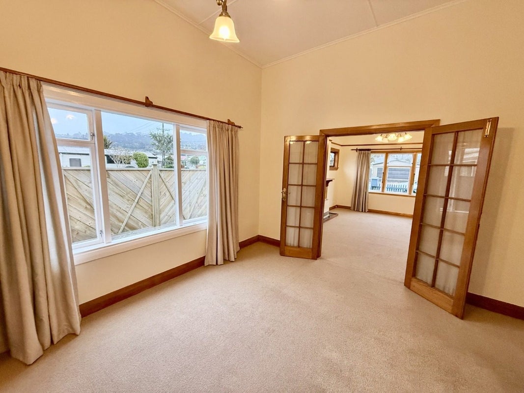 48 Bristol Square, Hutt Central, Lower Hutt - Carousel 1