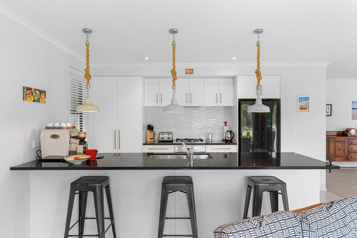 37 Kahurangi Lane, Kaiwaka - Carousel 1