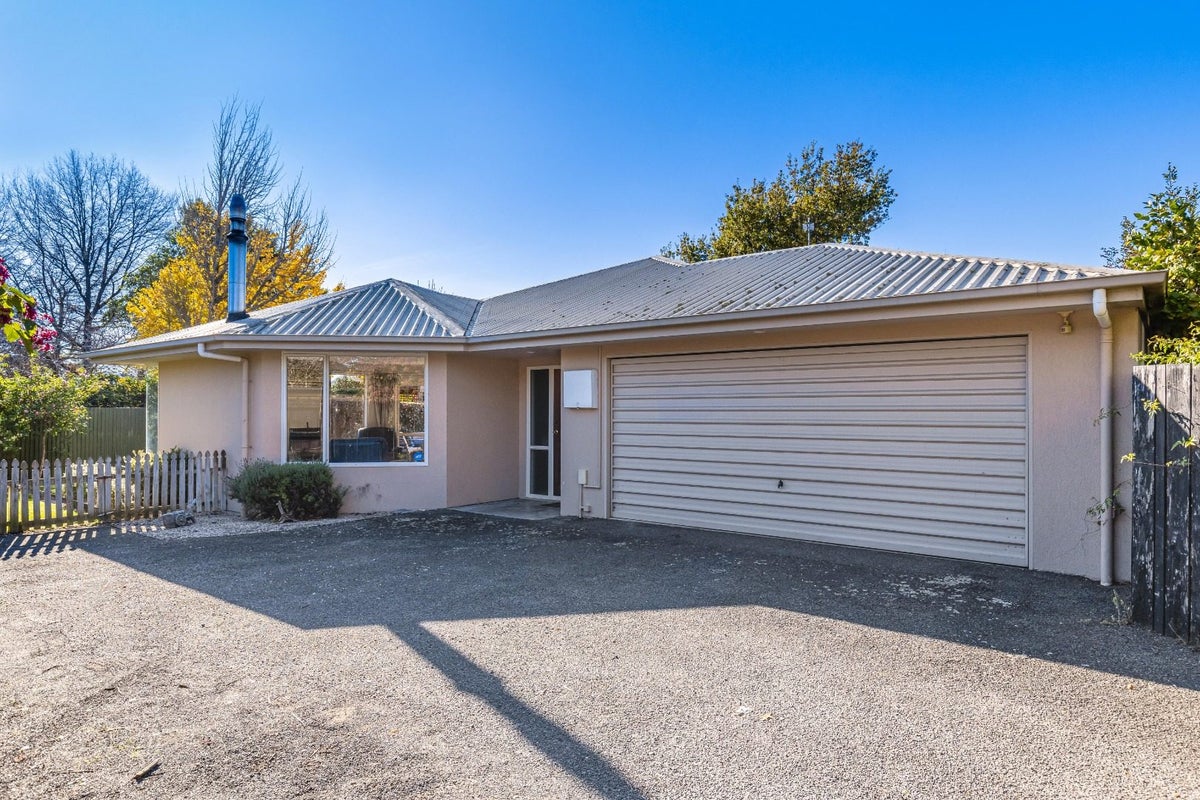 16B Ward Street, Springlands, Blenheim - Carousel 23
