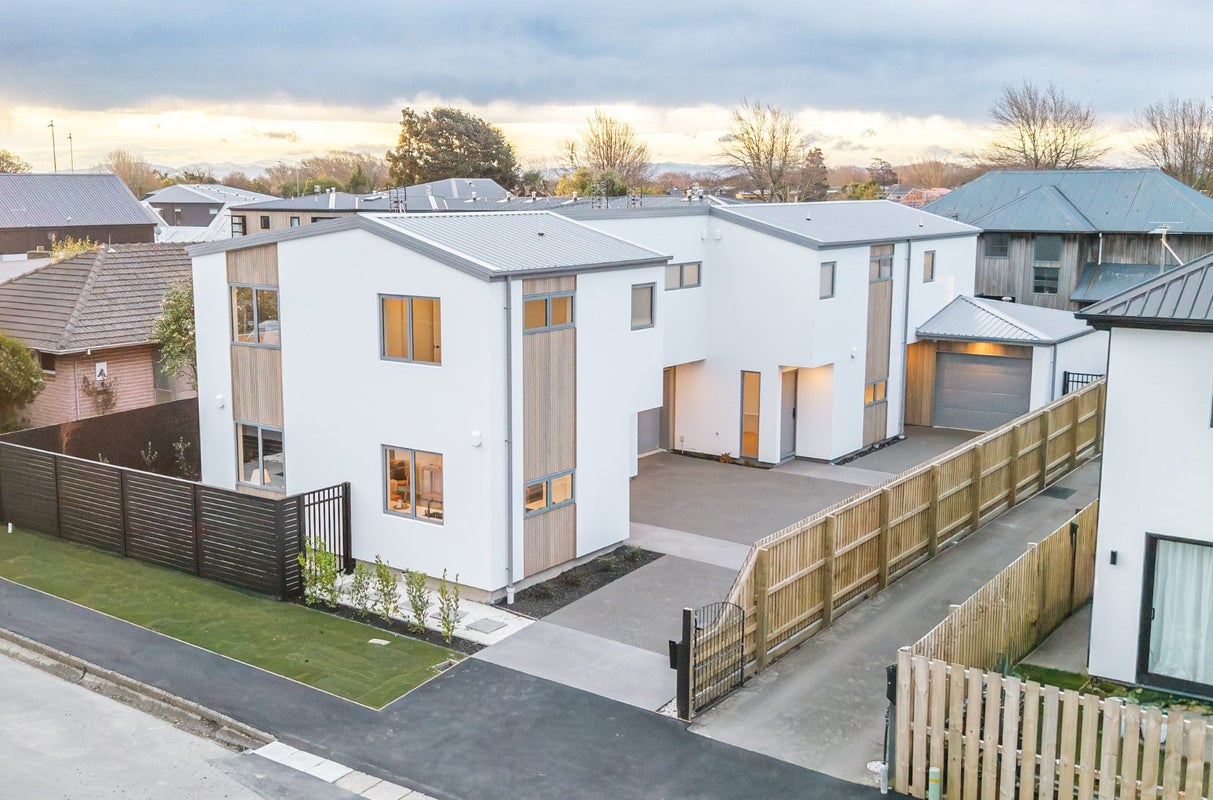 19 Winton Street, St Albans, Christchurch - Carousel 1