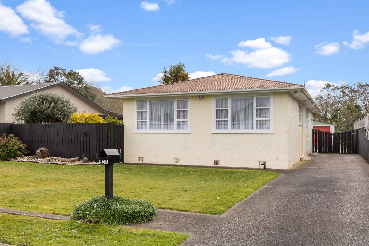 30A Mitchell Street, Aramoho, Whanganui - Carousel 1