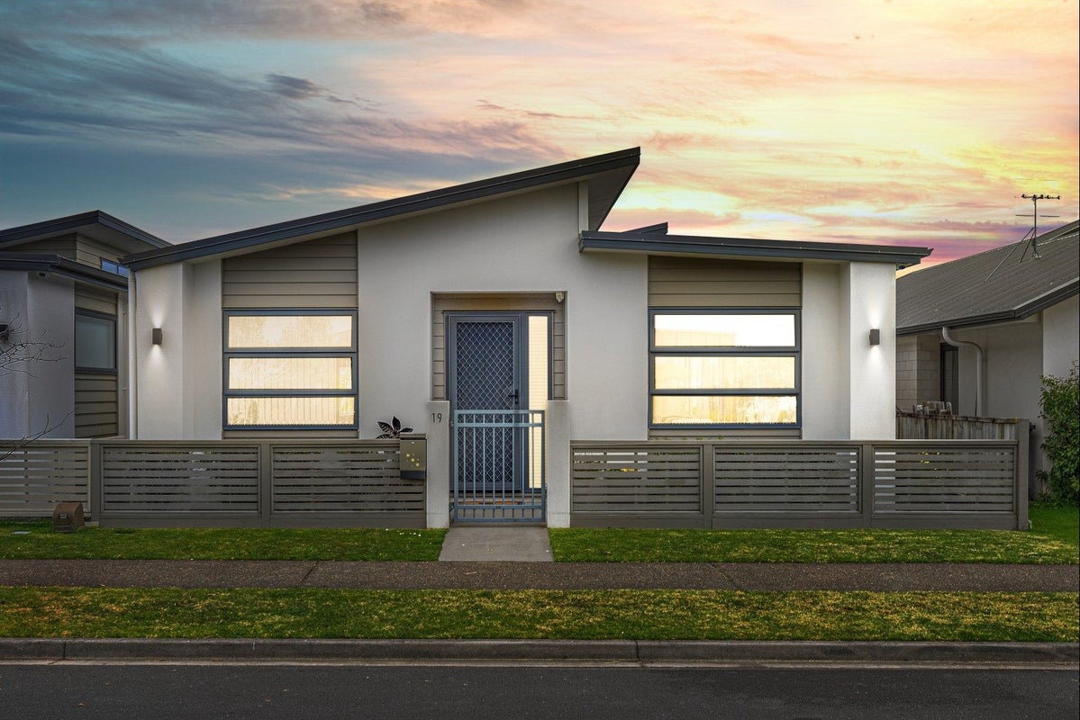 19 Boulder Lane, Pyes Pa, Tauranga - Carousel 1