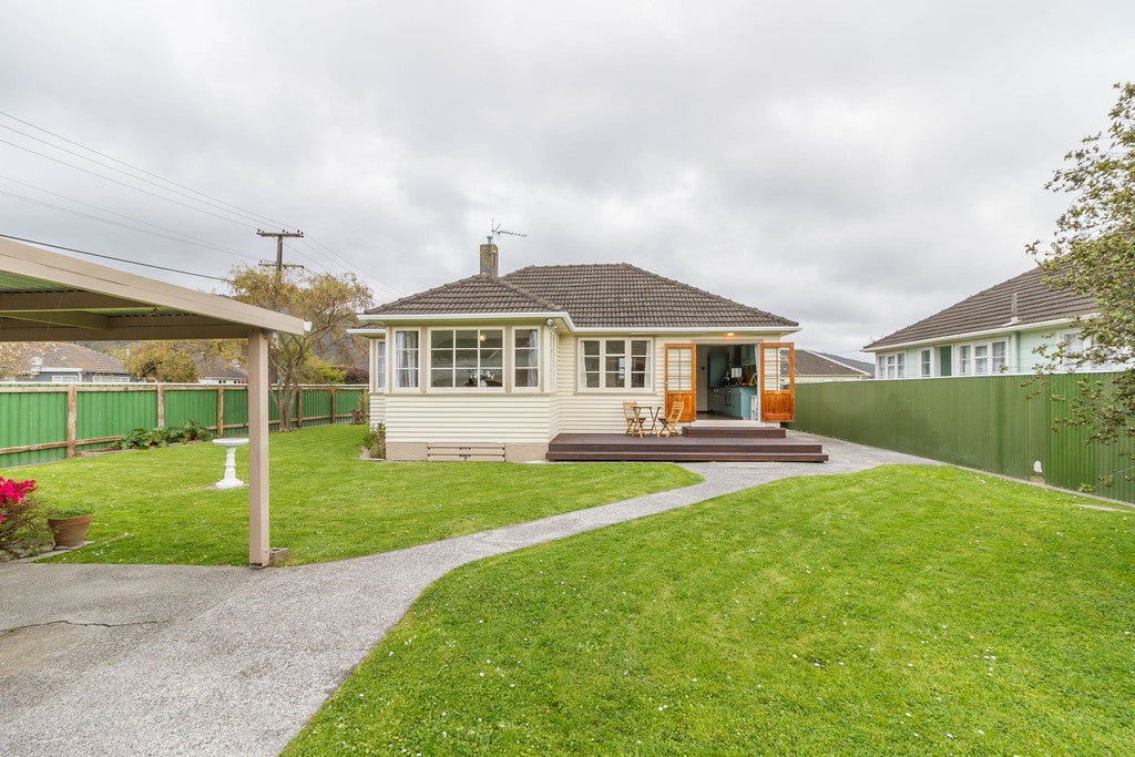 9 Westbury Street, Naenae, Lower Hutt - Carousel 1