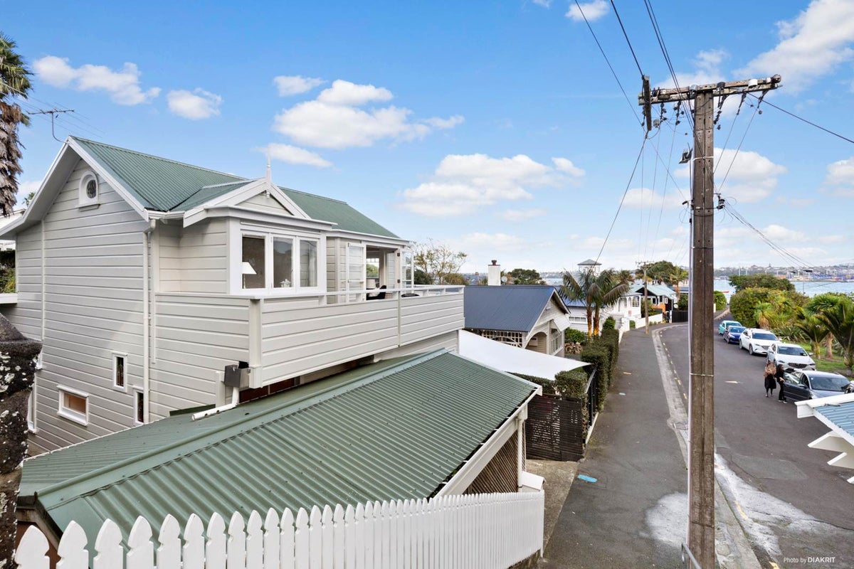 10 Spring Street, Devonport, Auckland - Carousel 2