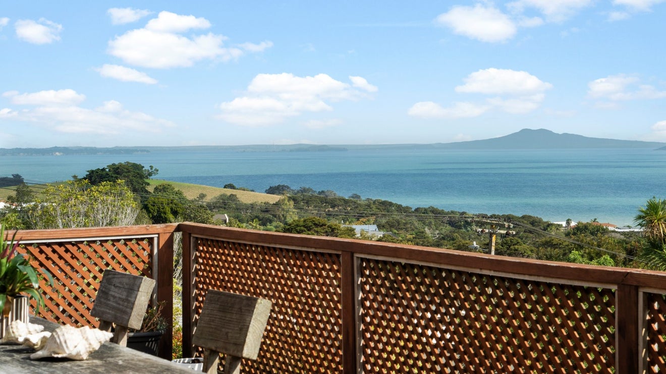 36 Maraetai School Road, Maraetai, Auckland - Carousel 1