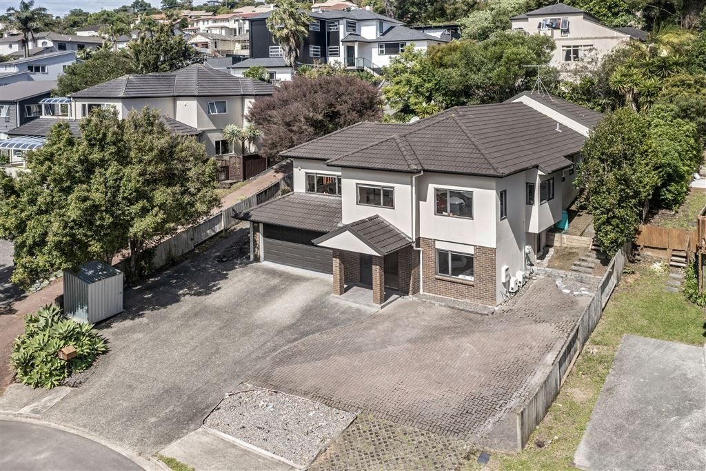 64 Helvetia Drive, Browns Bay, Auckland - Carousel 1