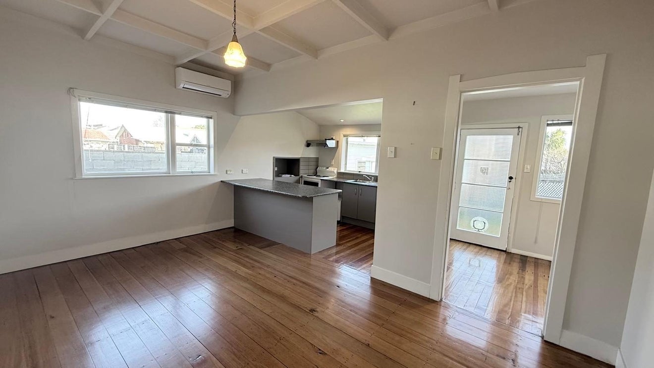 150 Point Chevalier Rd, Point Chevalier, Auckland City, Auckland - Carousel 2
