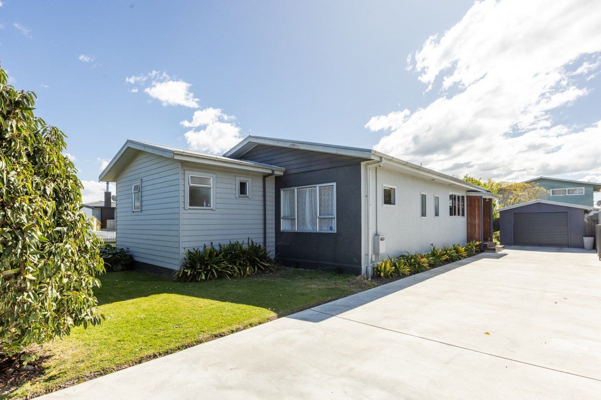 34 Peddie Street, Taradale, Napier - Carousel 2