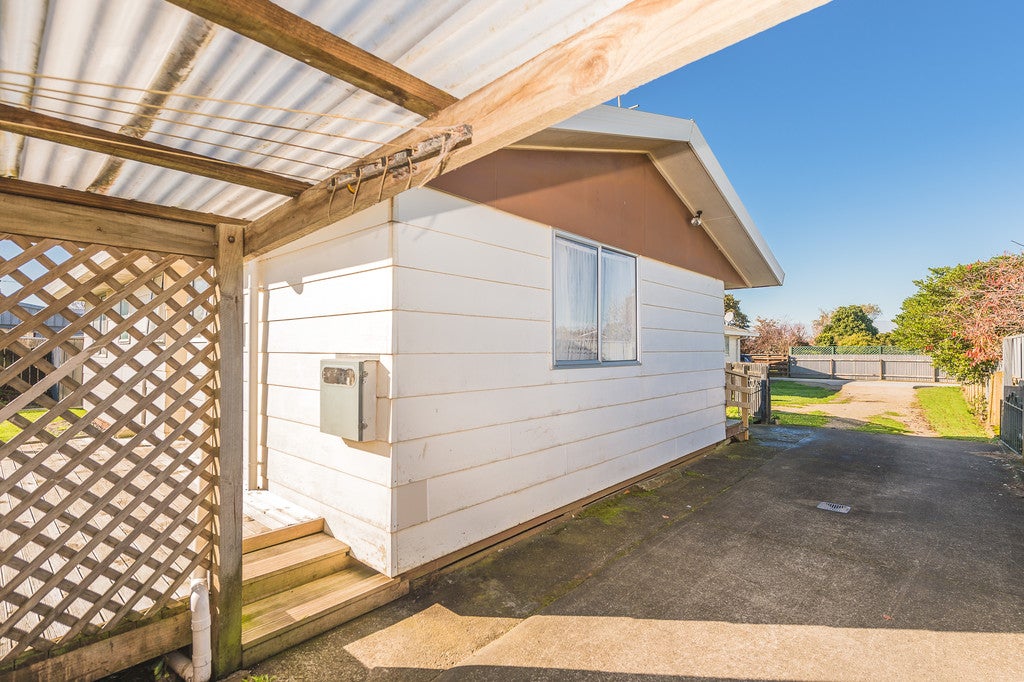 82A Surrey Road, Springvale, Whanganui - Carousel 12