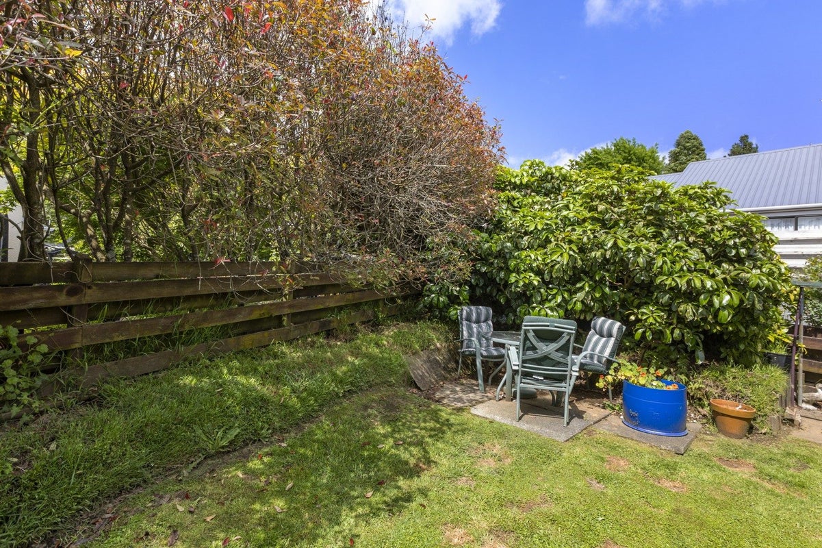 1 Cannon Street, Westown, New Plymouth - Carousel 15