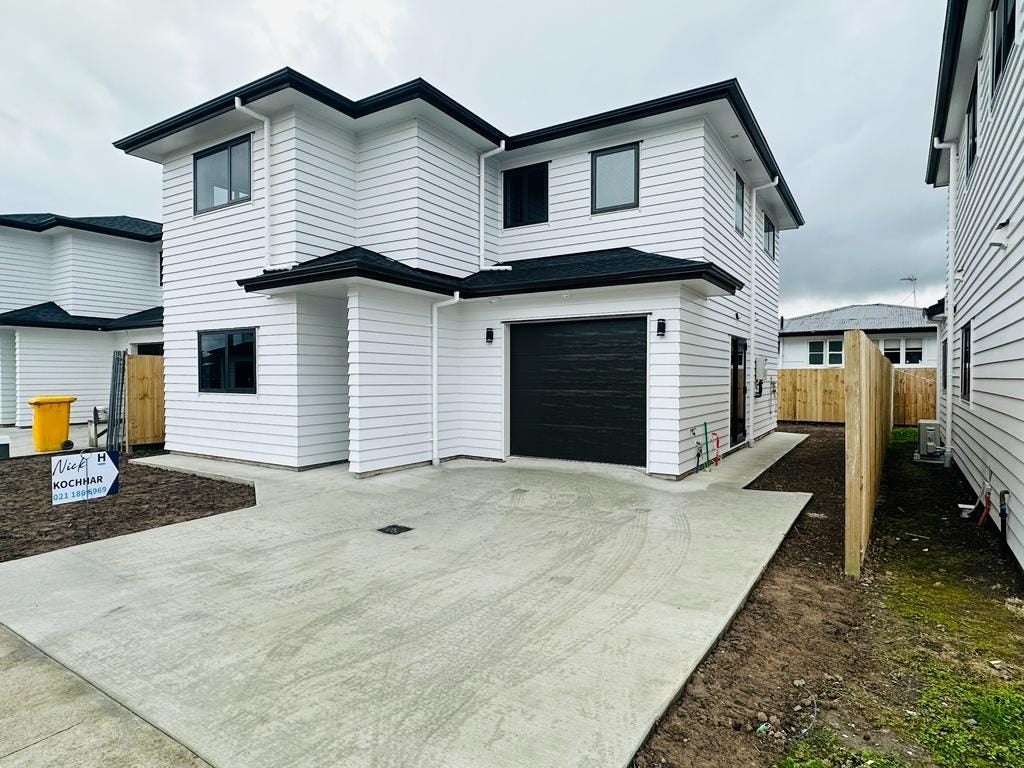 6 Nagra Lane, Papakura, Papakura - Carousel 1