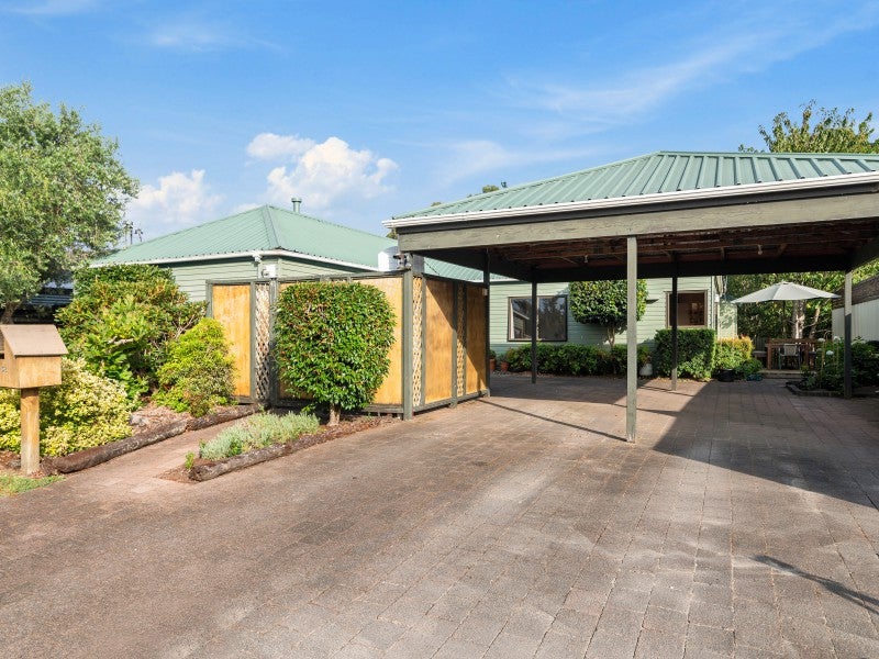 38 Icarus Place, Sunnybrook, Rotorua - Carousel 1