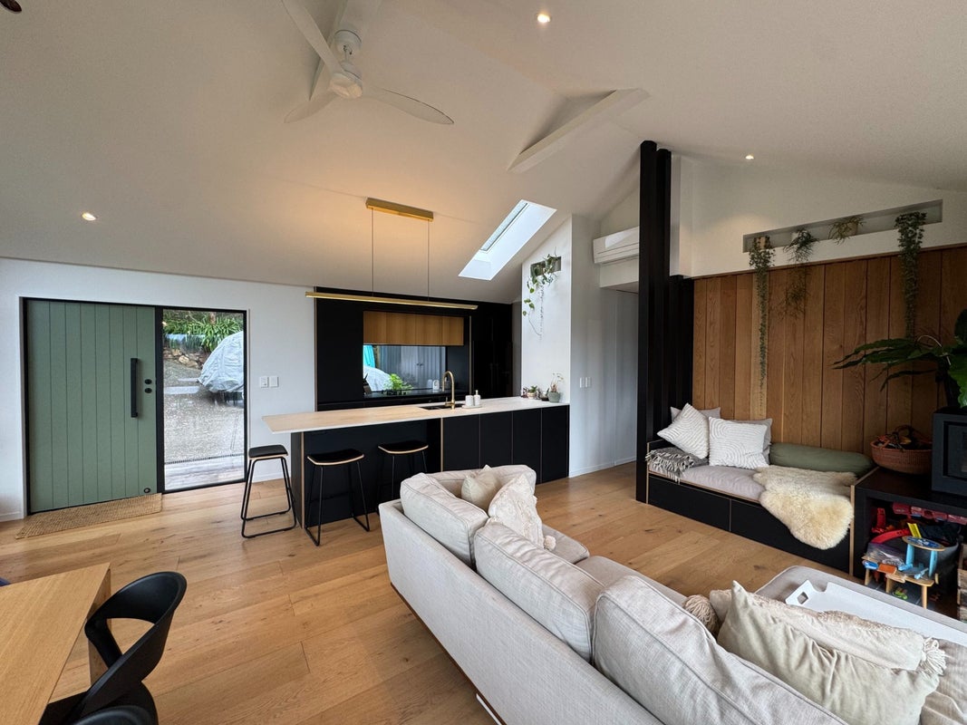 44 Goodwin Avenue, Oneroa, Waiheke Island - Carousel 2