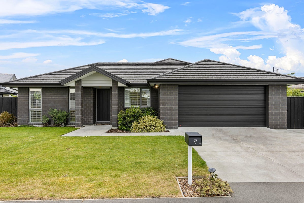 15 Katrine Drive, Marshland, Christchurch - Carousel 1