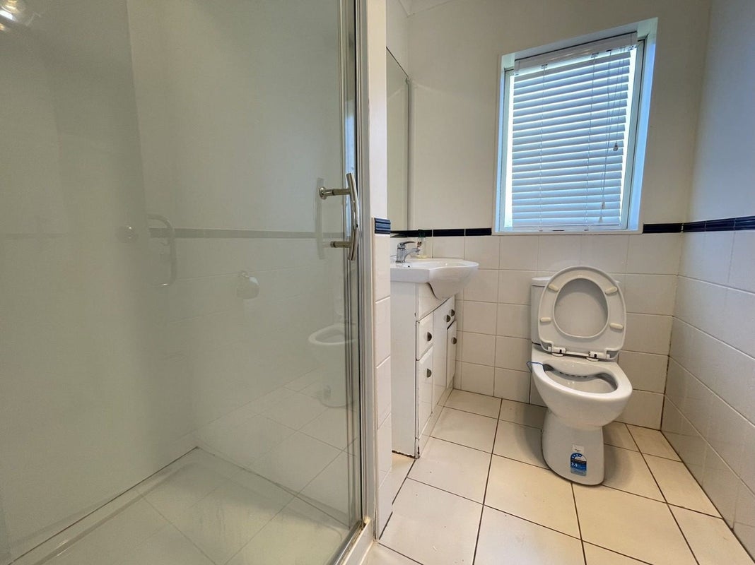 37 Innisowen Place, Flat Bush, Auckland - Carousel 5