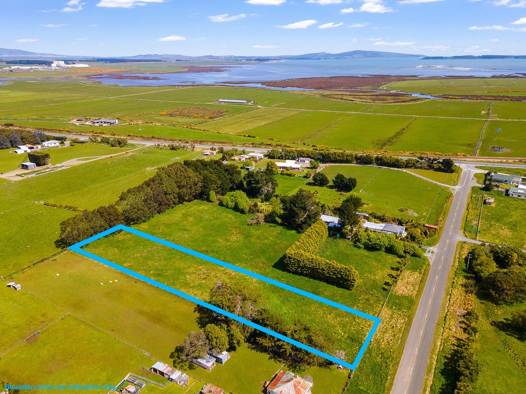 22 Bay View Road, Woodend, Invercargill - Carousel 1