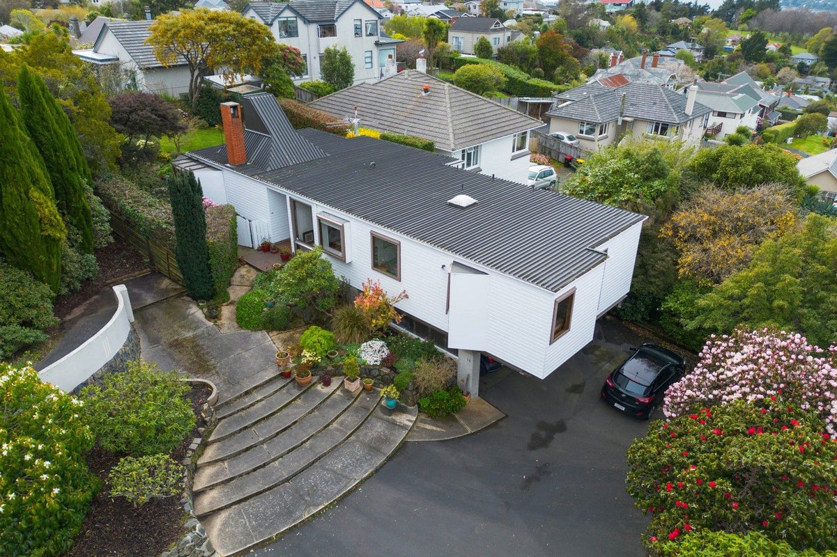 16 Napier Street, Belleknowes, Dunedin - Carousel 1