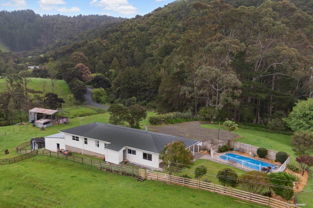 150 Burnside Road, Kaukapakapa - Carousel 1
