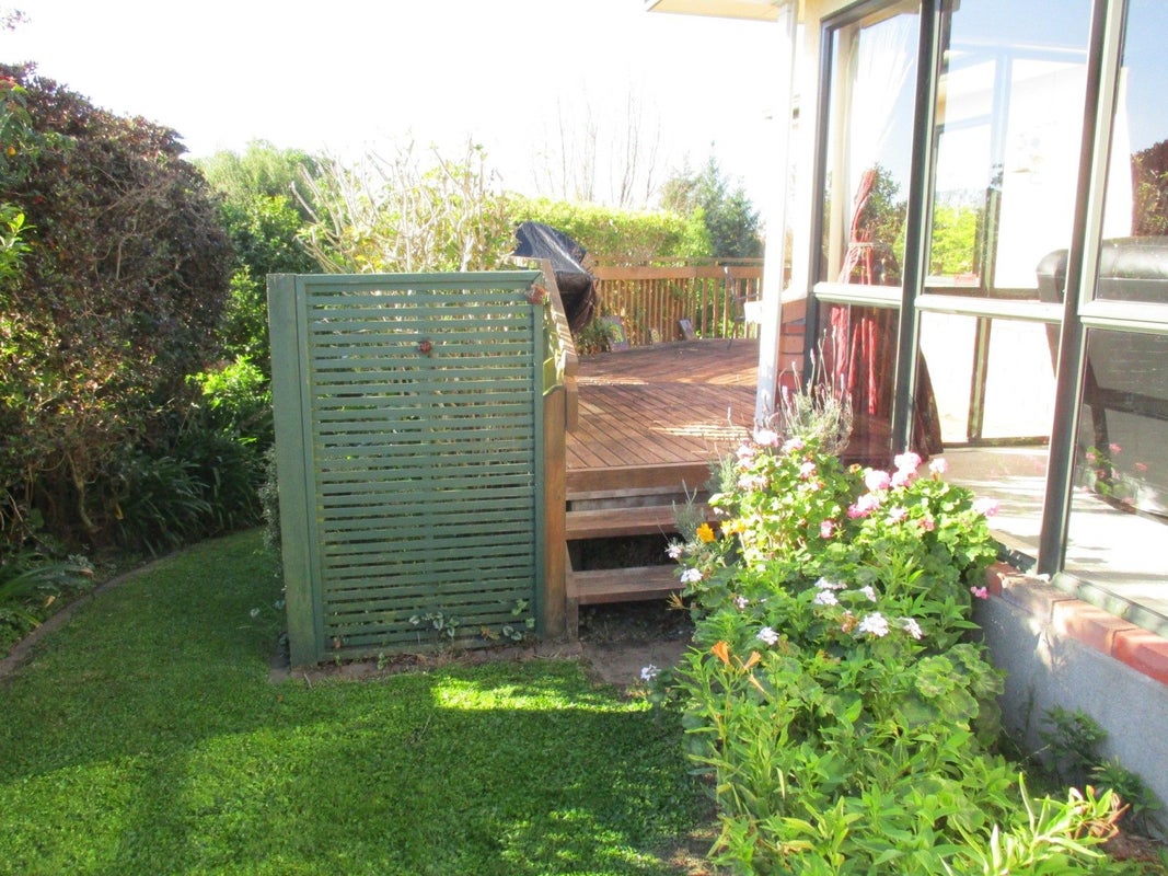 19 Greenwood Place, Fitzherbert, Palmerston North - Carousel 12