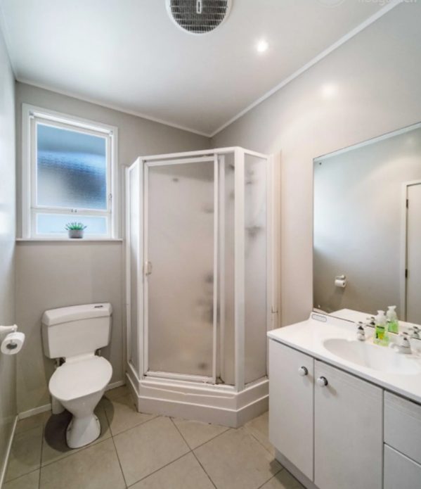 11 The Anchorage, Sunnyhills, Auckland - Carousel 6