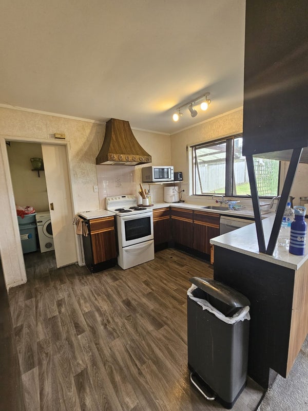 93 Opaheke Road, Opaheke, Papakura - Carousel 14