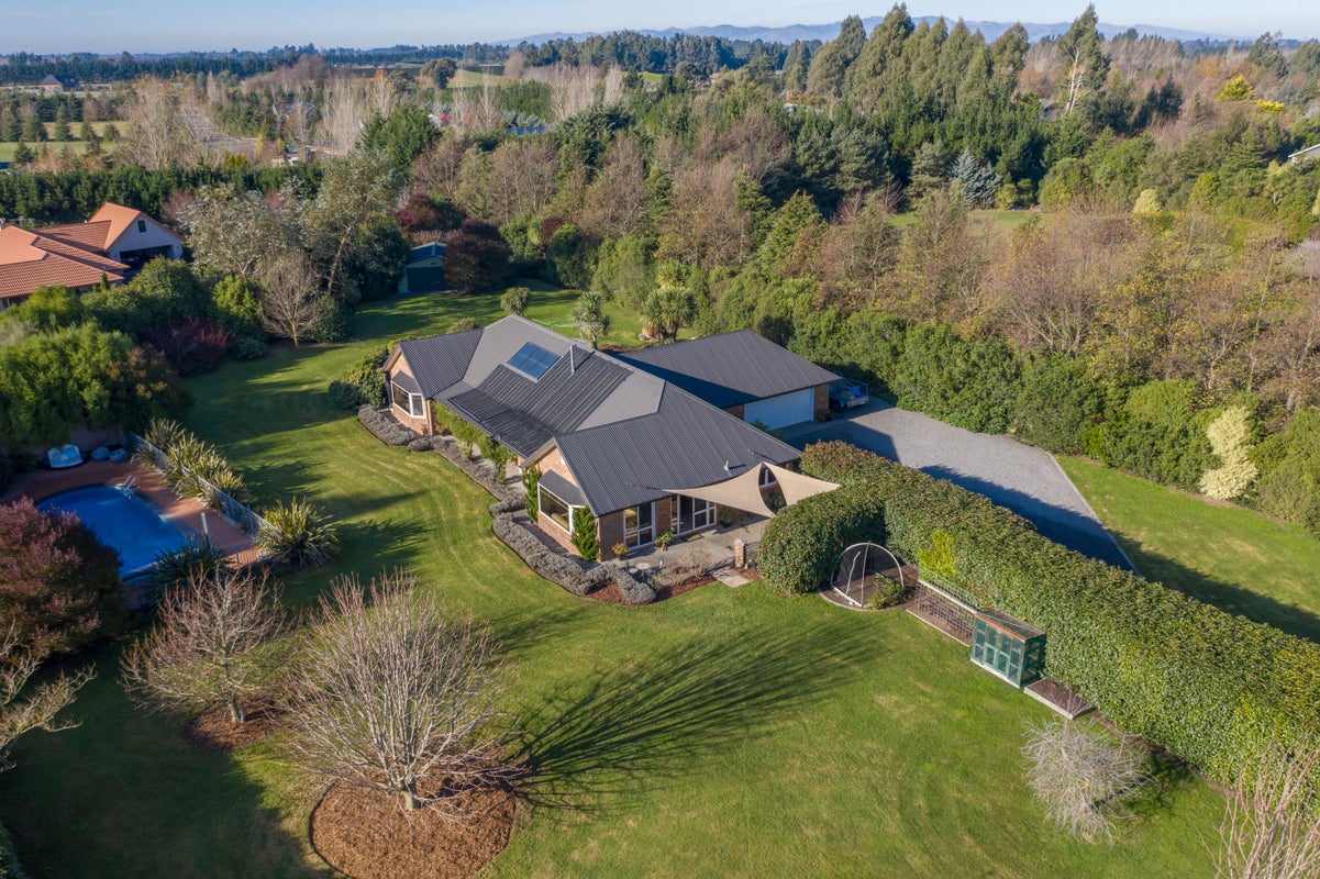 14 Faith Place, Christchurch - Carousel 2