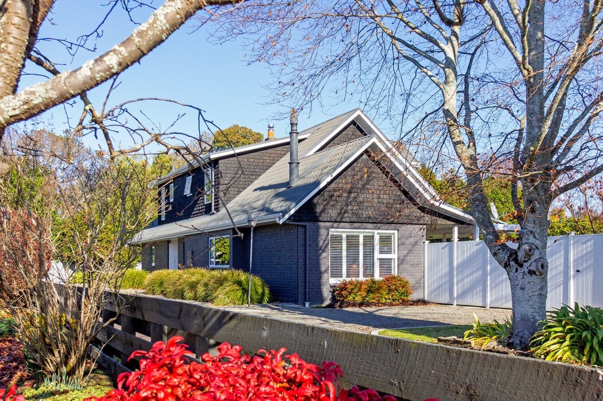 41 Miro Street, Lansdowne, Masterton - Carousel 24