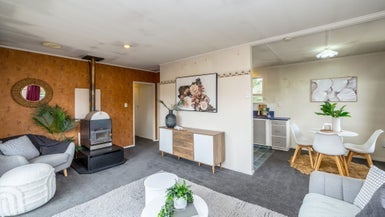 69 Woodward Street East, Featherston - Carousel 1
