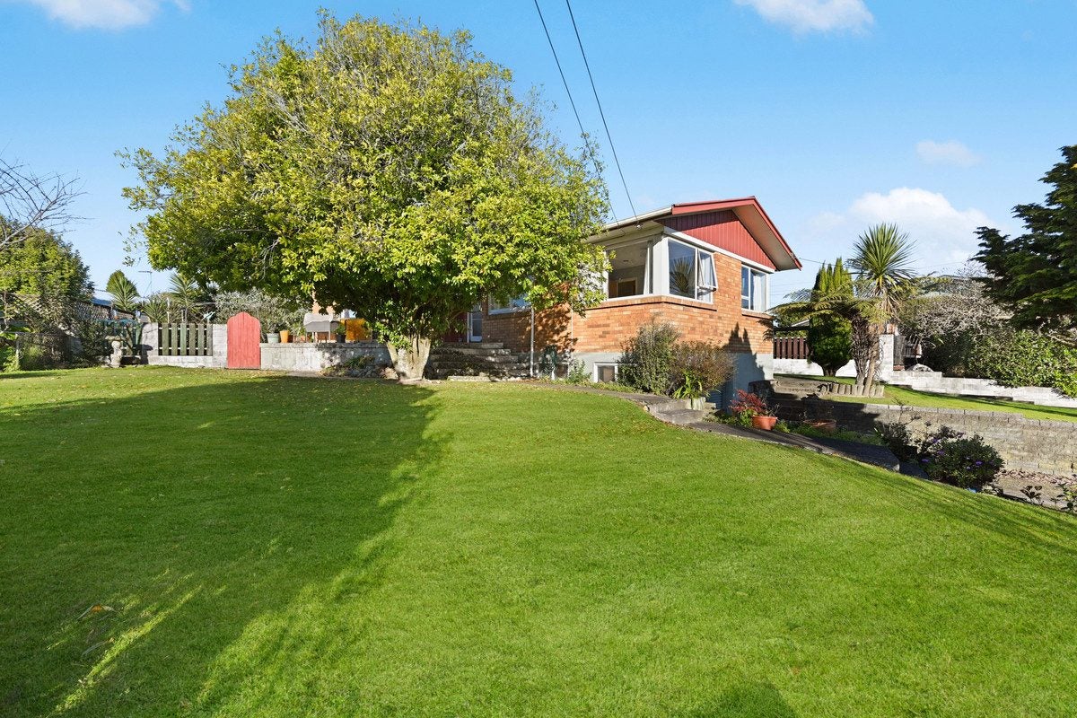 14 Frederick Drive, Dinsdale, Hamilton - Carousel 2